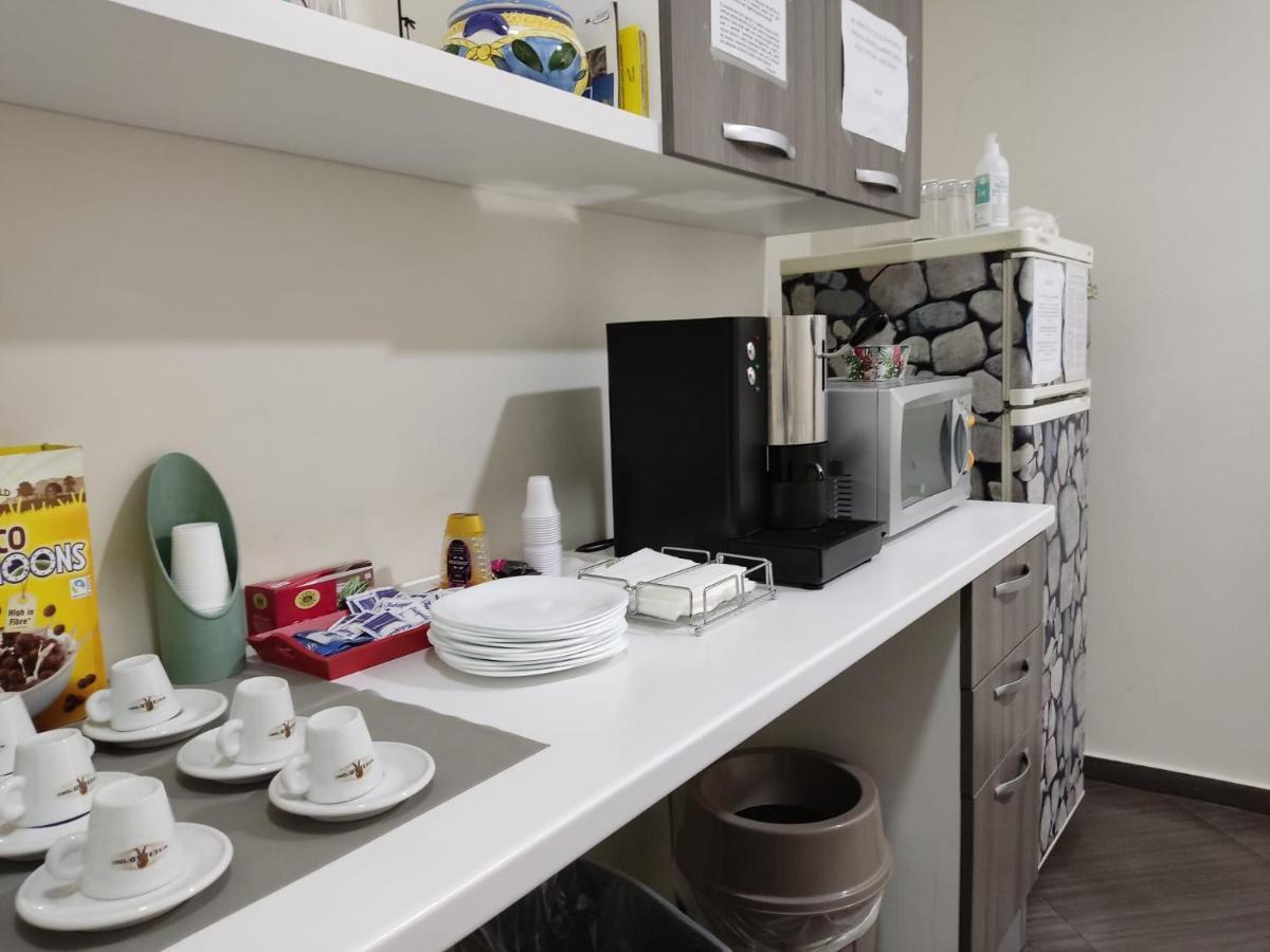 Civico 83 Bed & Breakfast Reggio di Calabria Bagian luar foto