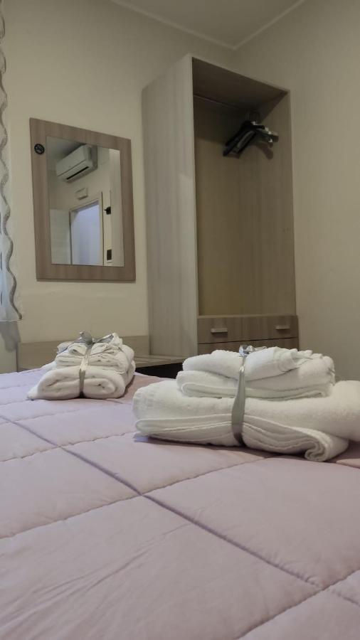 Civico 83 Bed & Breakfast Reggio di Calabria Bagian luar foto