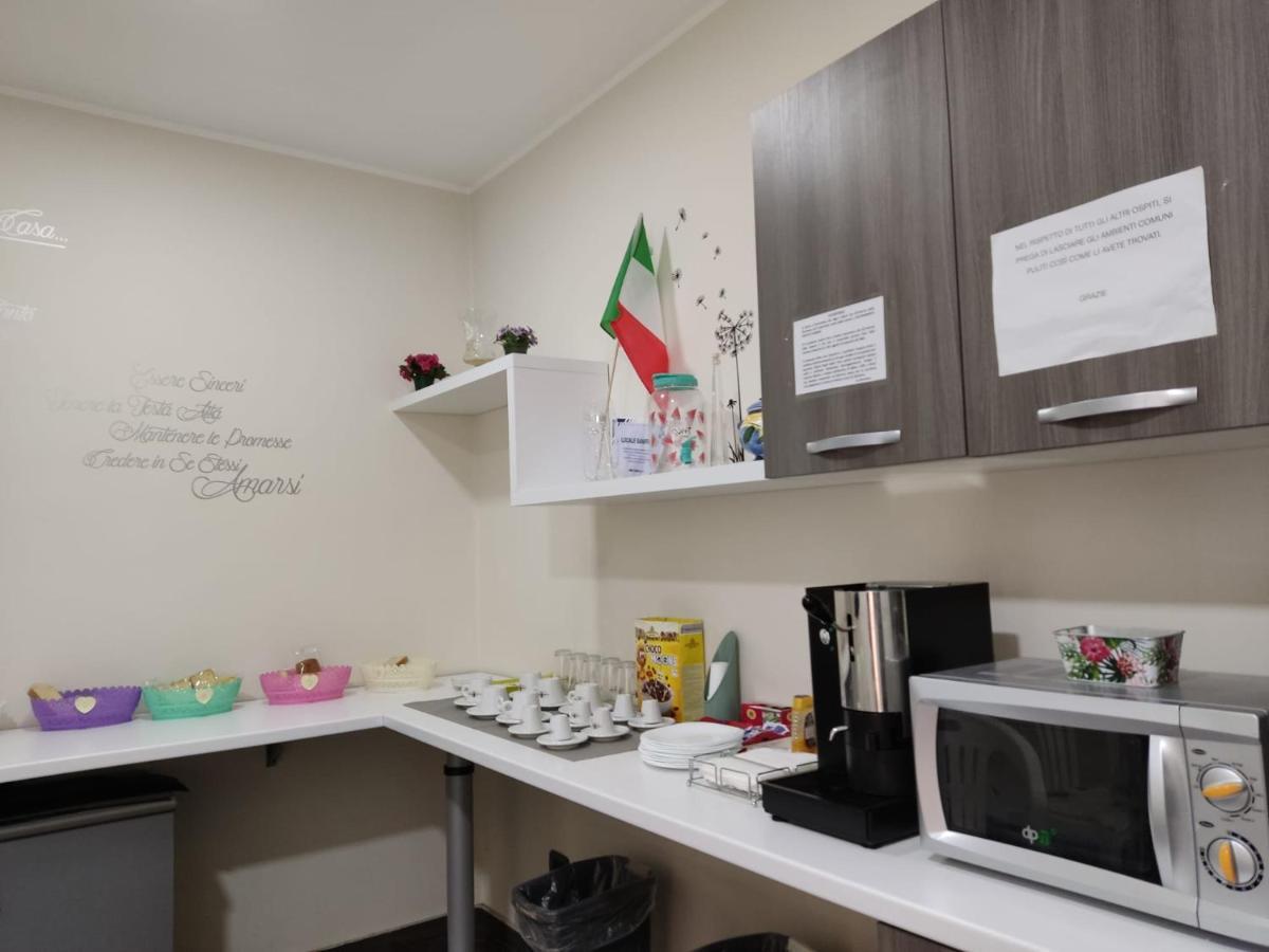 Civico 83 Bed & Breakfast Reggio di Calabria Bagian luar foto