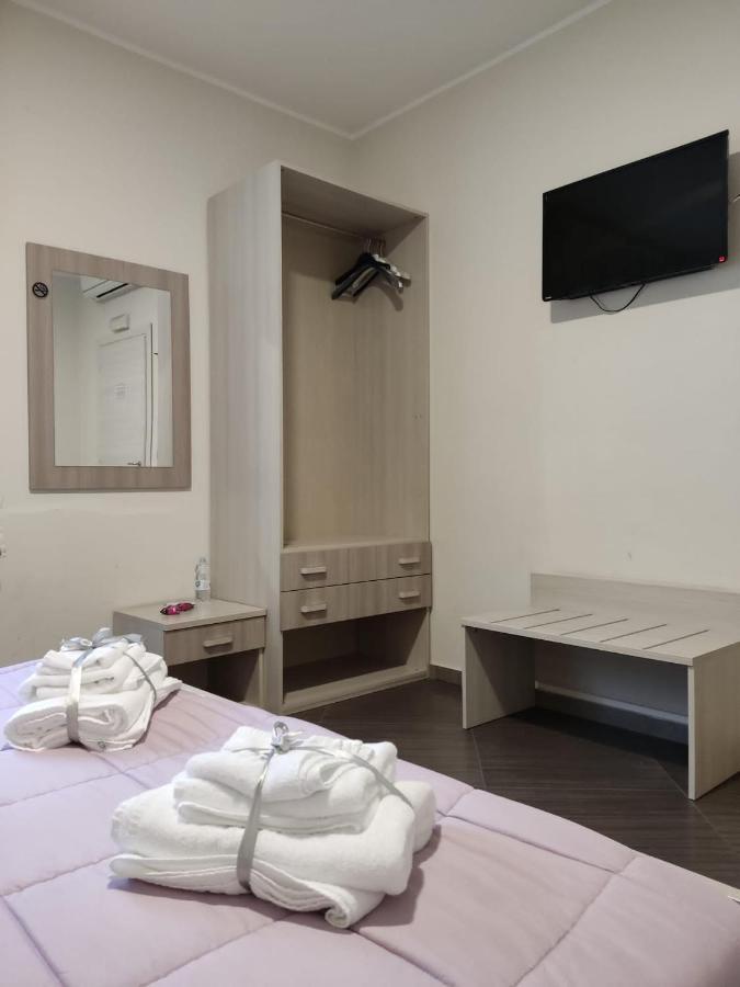 Civico 83 Bed & Breakfast Reggio di Calabria Bagian luar foto