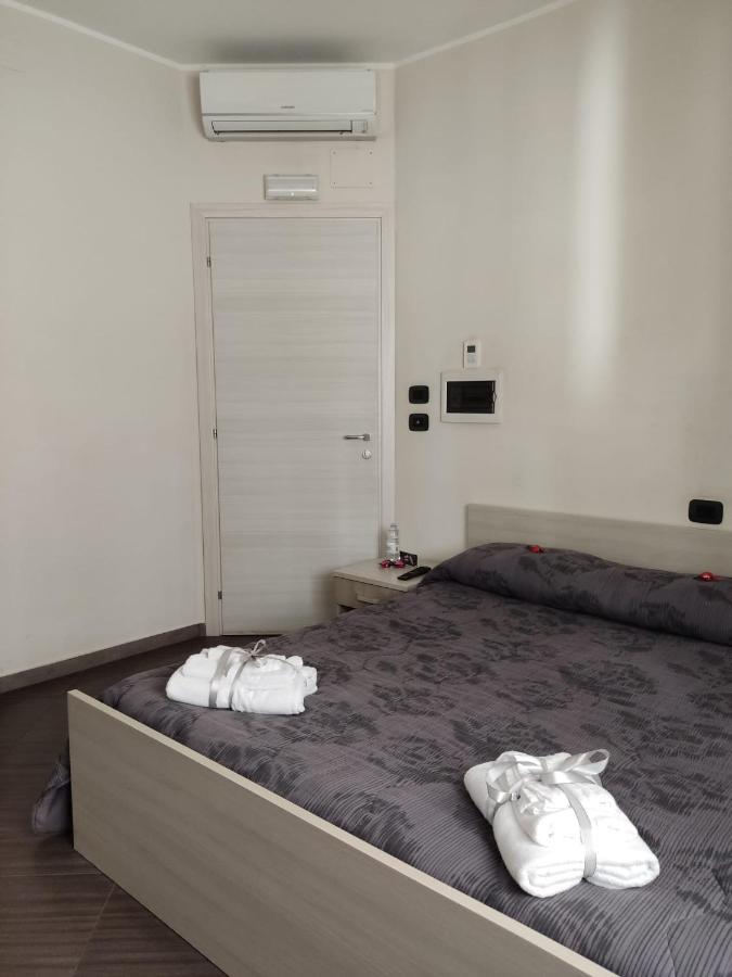 Civico 83 Bed & Breakfast Reggio di Calabria Bagian luar foto