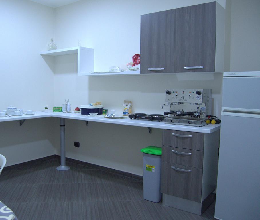 Civico 83 Bed & Breakfast Reggio di Calabria Bagian luar foto