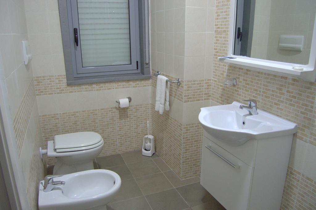 Civico 83 Bed & Breakfast Reggio di Calabria Bagian luar foto