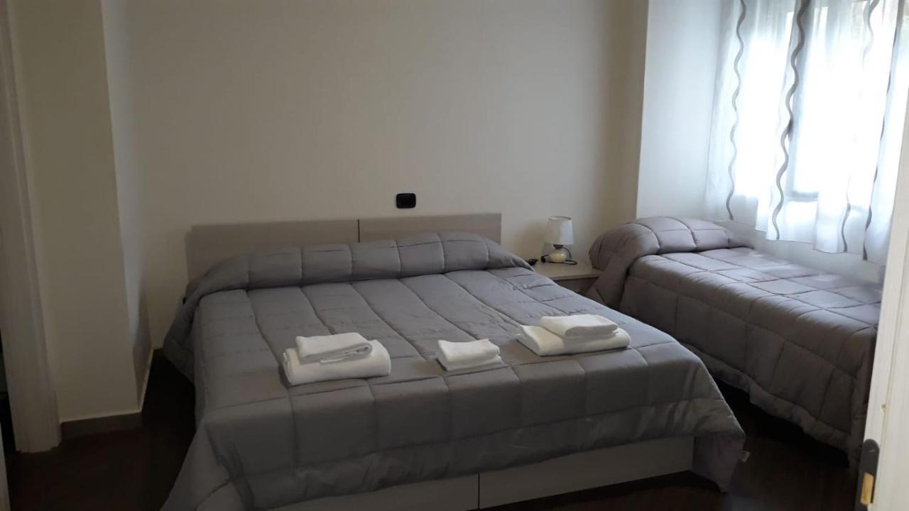 Civico 83 Bed & Breakfast Reggio di Calabria Bagian luar foto